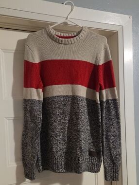 Roots Men's Or Womens Crewneck Sweater in Red, Cream & Black Marle